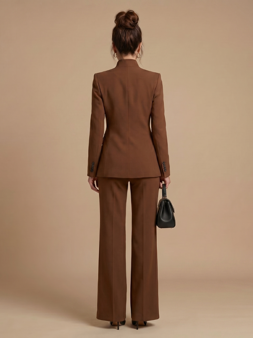 Delta | Structured Collar Suit