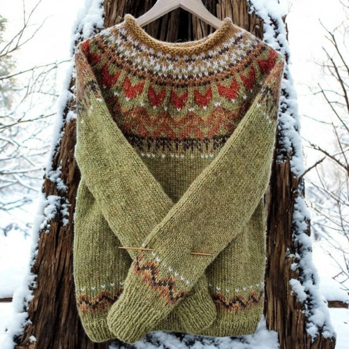 Isla – Cozy Sweater Featuring Timeless Woven Design