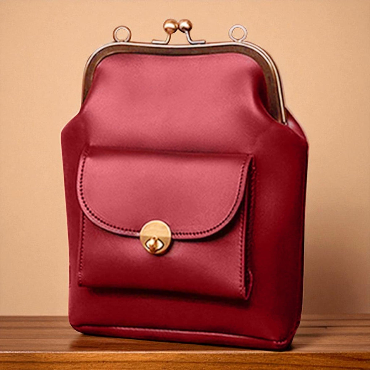 Retro Elegance: Vintage Max Bag | Essential Graceful Accessories