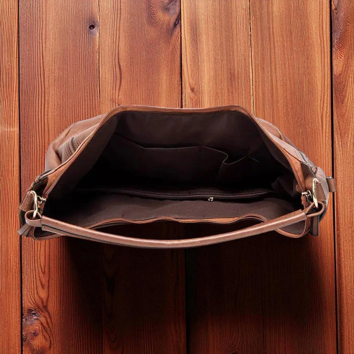 Timeless Versatility MIVERWA | Retro-Inspired Bag