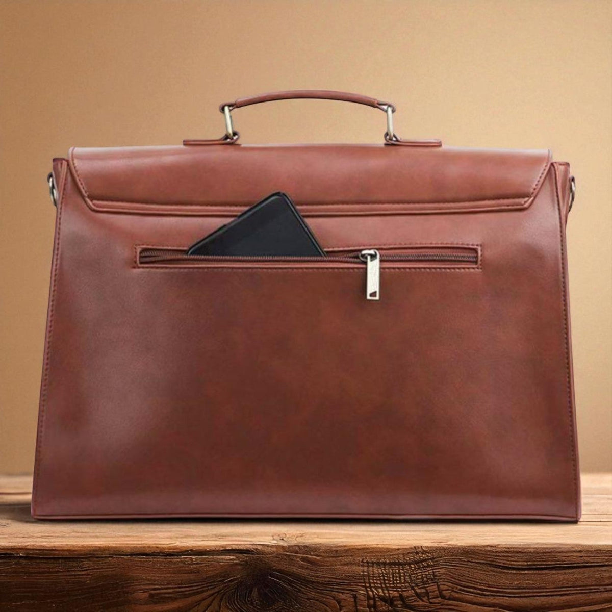 's Backpack with a Stunning, Fashionable Design